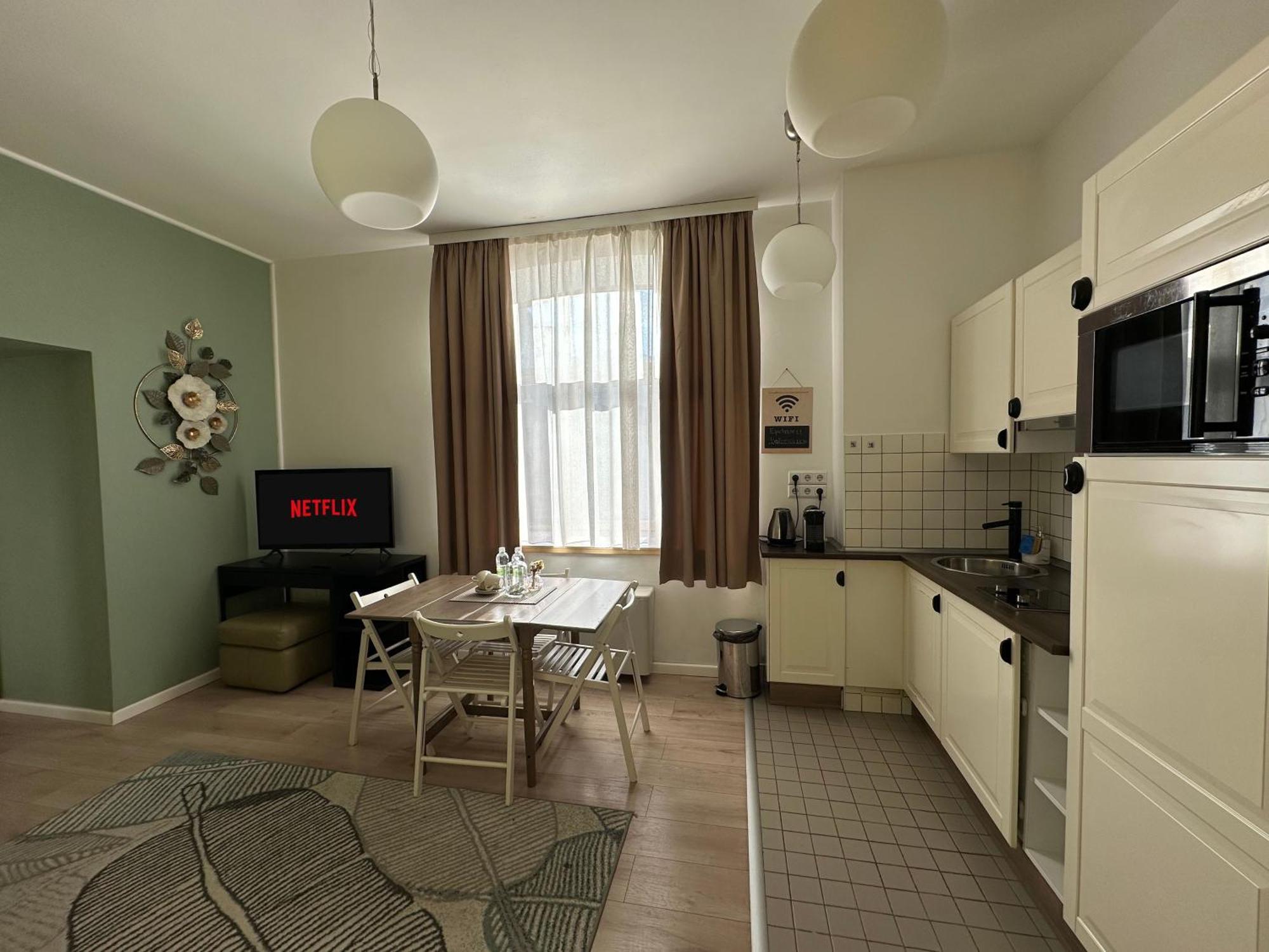 House4You - Balcescu Bukarest Eksteriør billede